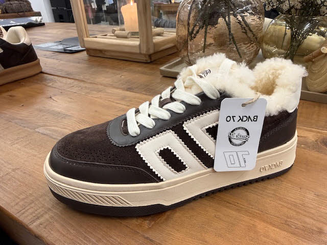 BACK 70 Retro Sneaker Coffee Suede Mars braun